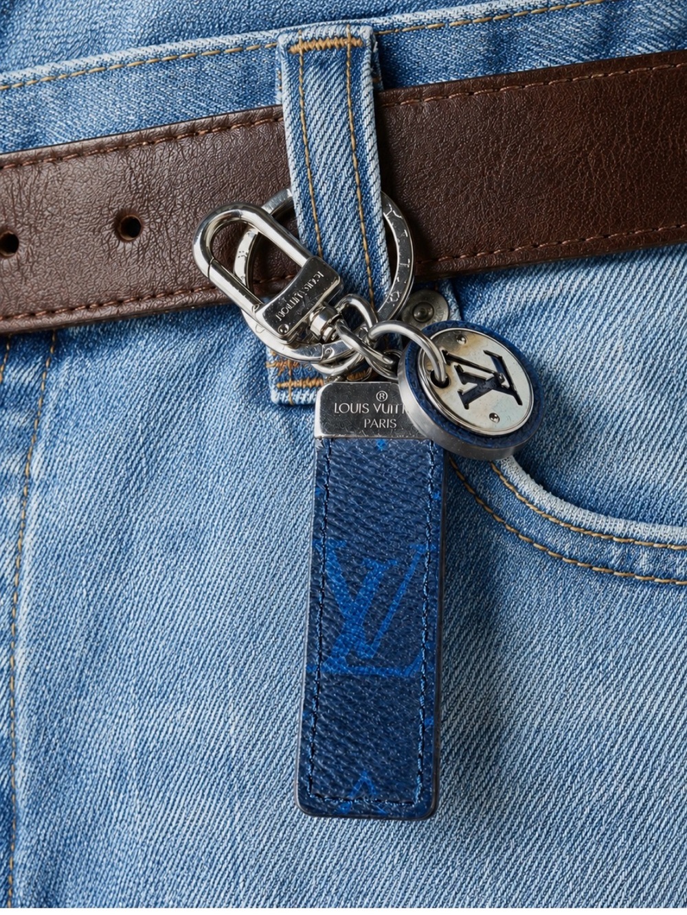 EUC Louis Vuitton Blue and Silver Key Holder Keyring - Picture 6 of 14